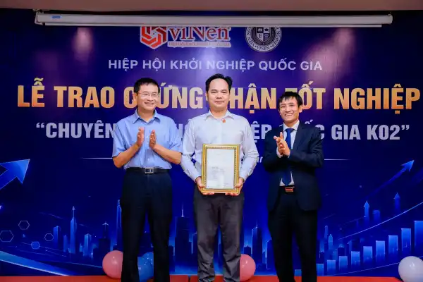 Học tập để phụng sự, học tập để kiến Quốc